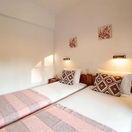 Apartment Xenofontas Agios Georgios Pagon