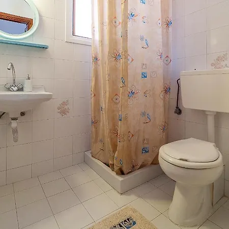Xenofontas Apartment Agios Georgios Pagon