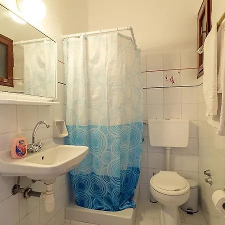 Xenofontas Apartment Agios Georgios Pagon